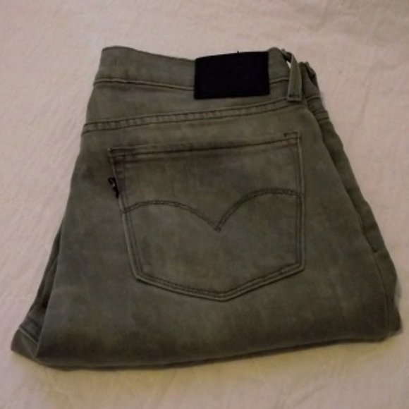 Levi's Denim - LEVIS Gray Skinny Womens Jean, Size 28